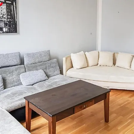 Cozy In With Wifi Apartment